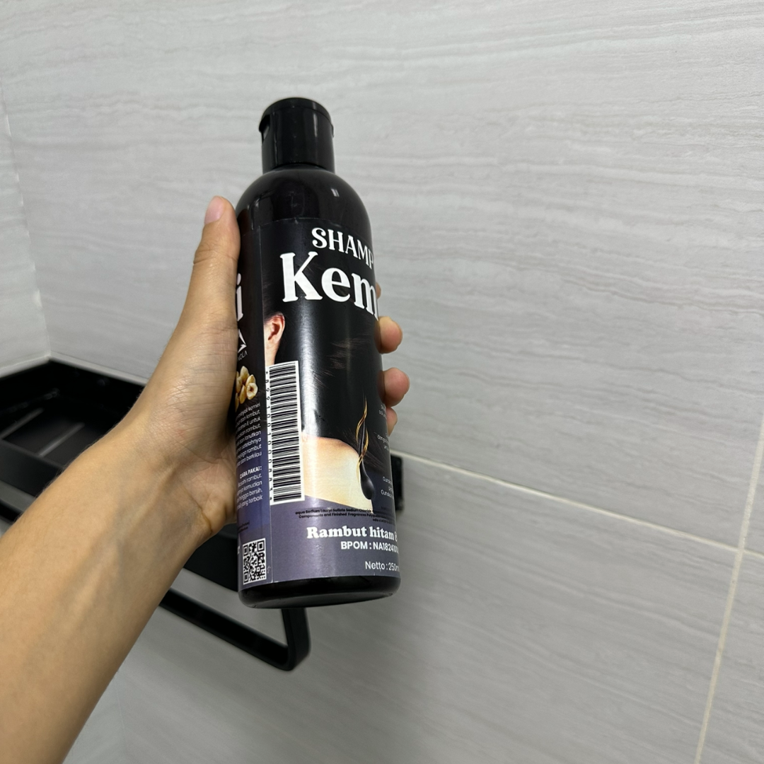 Sampo Kemiri Penumbuh Rambut Mengandung Kemiri, Vitamin A, C, dan E - Menghentikan Kerontokan Rambut dan Dapatkan Rambut yang Lebih Tebal serta Panjang dalam 2 Bulan atau Uang Anda Kembali